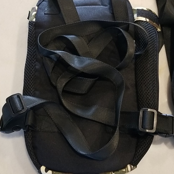 Camo Doggie puppacks 8 to 10 pound max - Picture 7 of 8